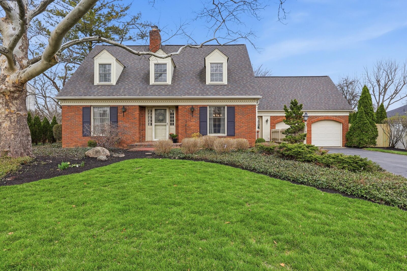 Property Photo:  3670 Romnay Road  OH 43220 