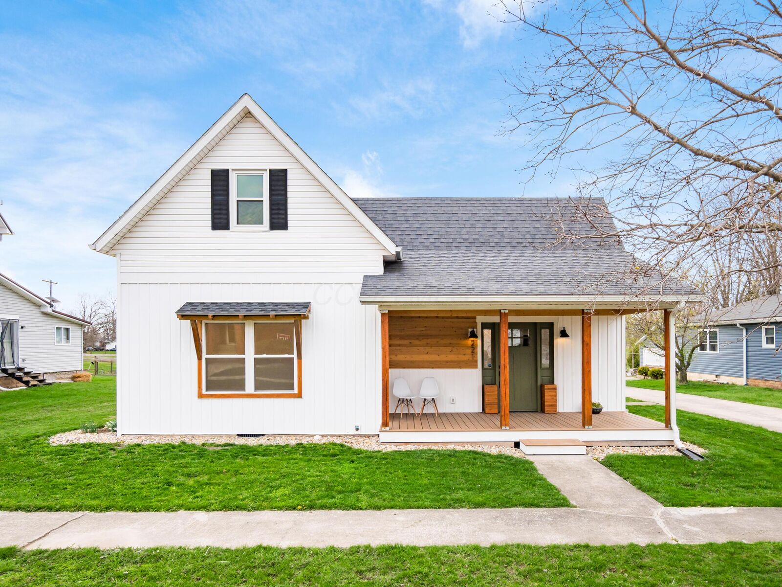 Property Photo:  221 E Center Street  OH 43358 