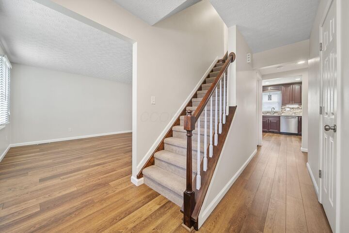 Property Photo:  451 Federal Circle  OH 43015 