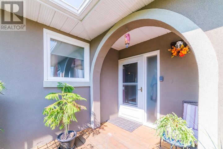 Photo de la propriété:  164 Winnipeg Ave  ON P0X 1J0 