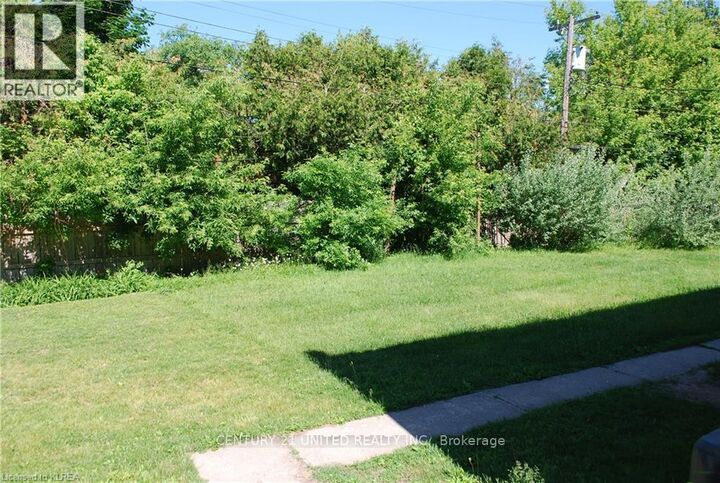 Property Photo:  1269 Clonsilla Avenue B  ON K9J 5Z1 