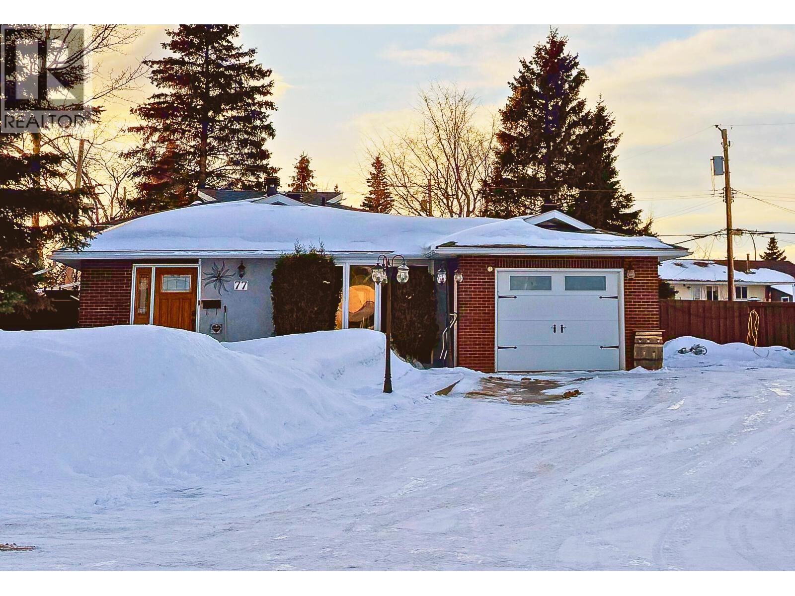 Property Photo:  77 Princess Crescent  BC V1J 2R4 