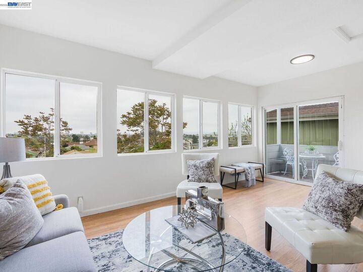 Property Photo:  812 Washington Ave  CA 94706 