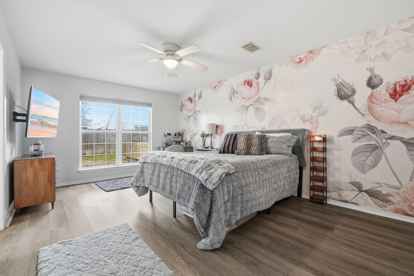 Property Photo:  972 Claeven Circle  FL 32547 