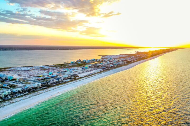 Property Photo:  1468 Bermuda Drive  FL 32566 