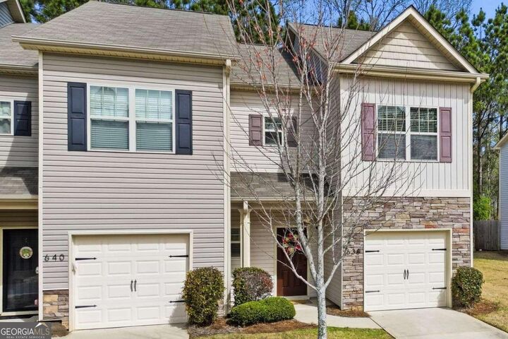 Property Photo:  638 Oakside Place  GA 30102 