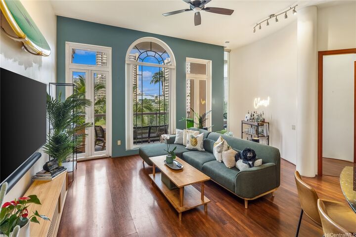 Property Photo:  427 Launiu Street 504  HI 96815 