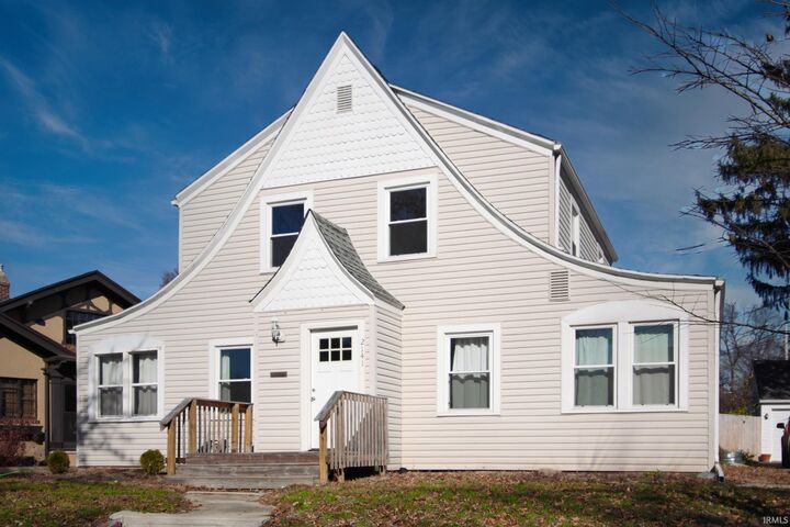 Property Photo: 2141 Dodge Avenue IN 46805-3755