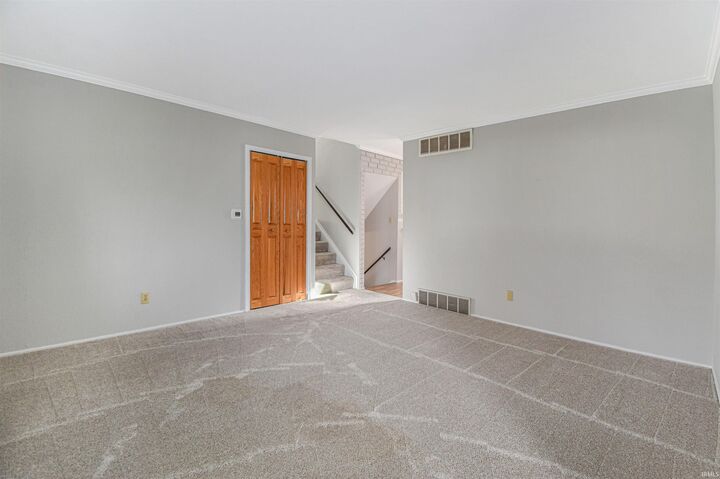 Property Photo: 1506 Cantondale Lane IN 46544