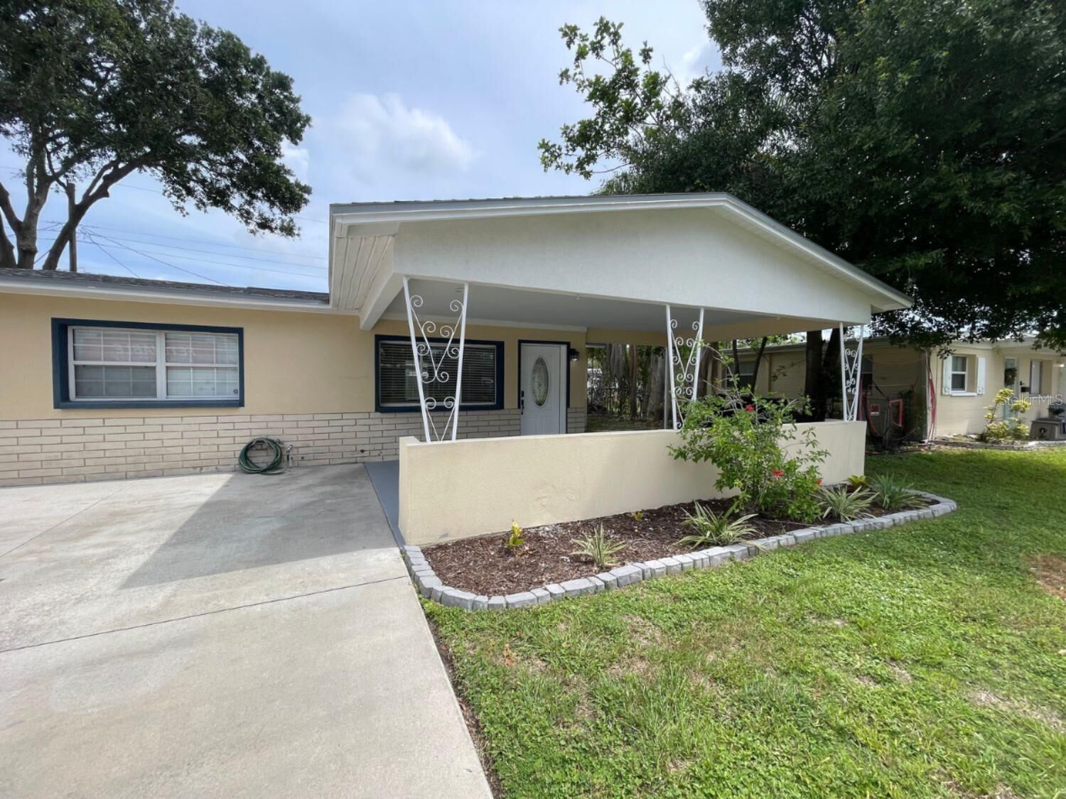 Property Photo:  5501 96th Avenue N  FL 33782 