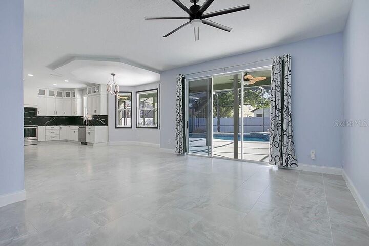 Property Photo:  14149 Lake Live Oak Drive  FL 32828 