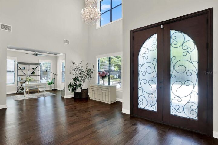 Property Photo: 3600 W San Luis Street FL 33629