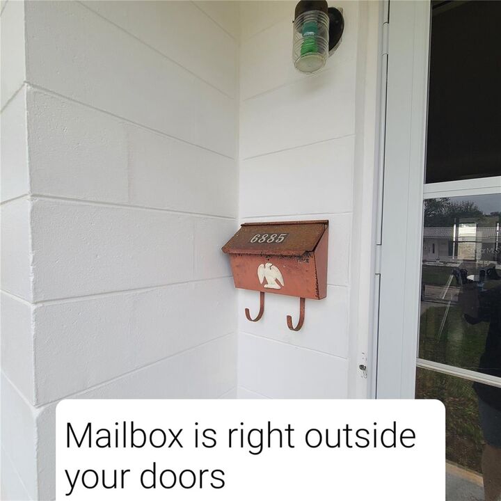 Property Photo: 6885 29th Ter N Terrace FL 33710