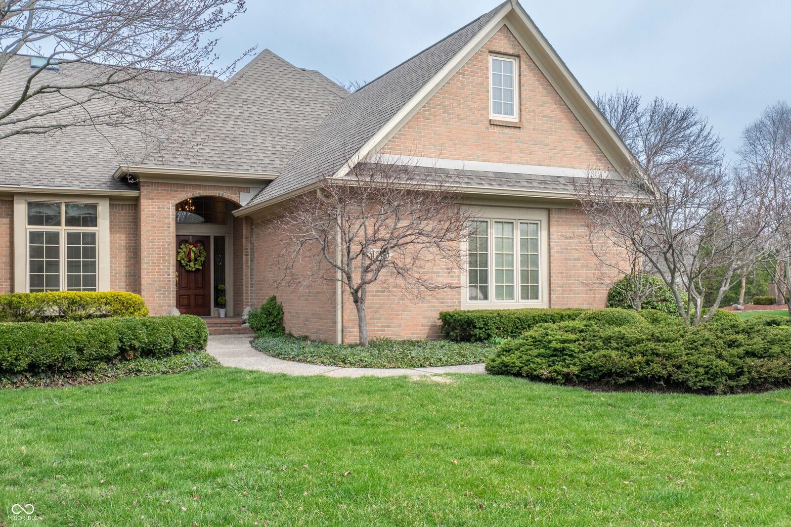 Property Photo:  1700 Pathway Drive S  IN 46143 