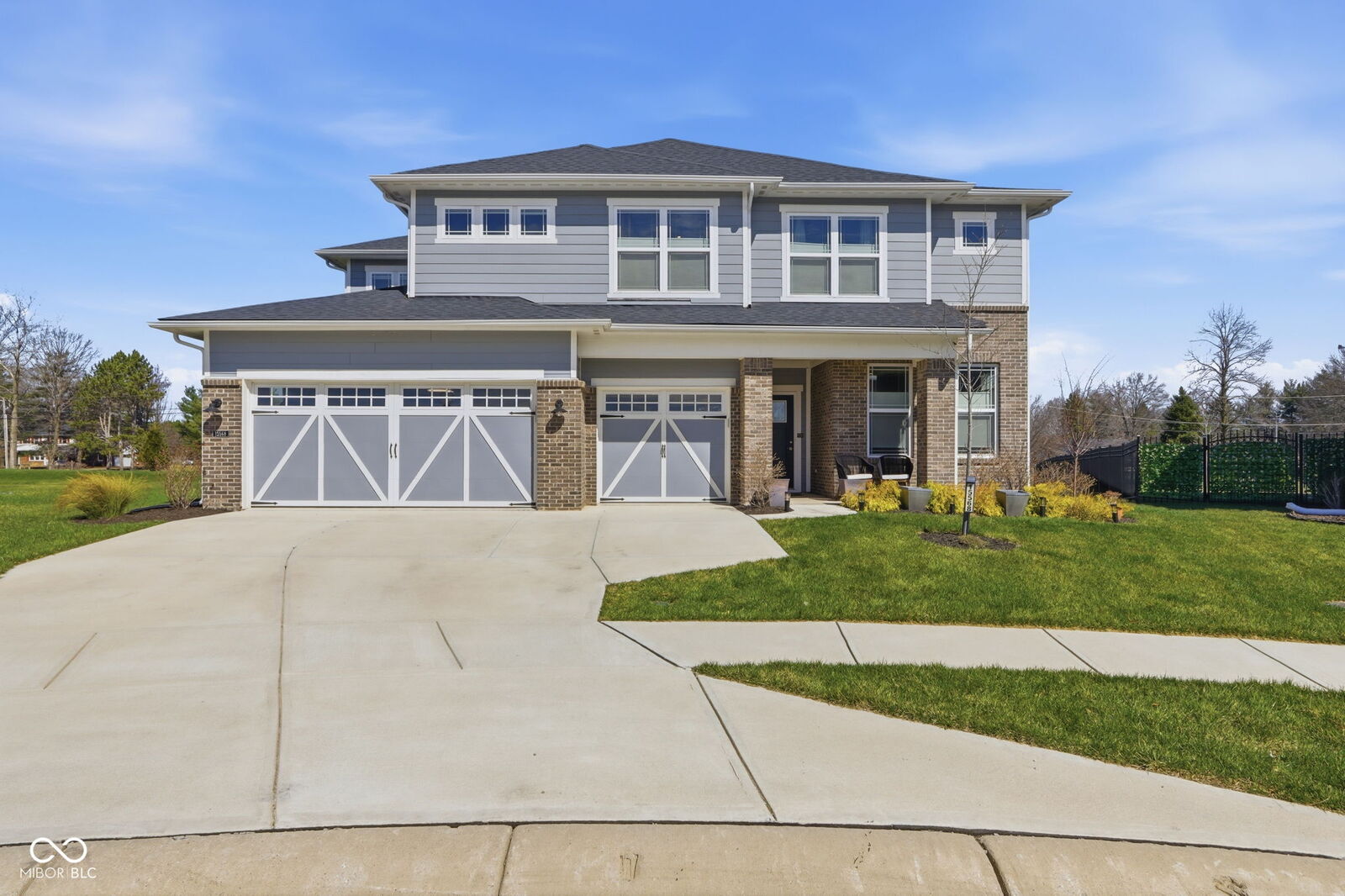 Property Photo: 15568 Elverton Court IN 46062