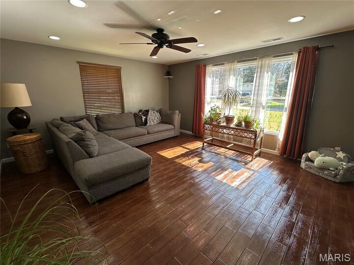 Property Photo:  2243 Sherwood Drive  MO 63701 