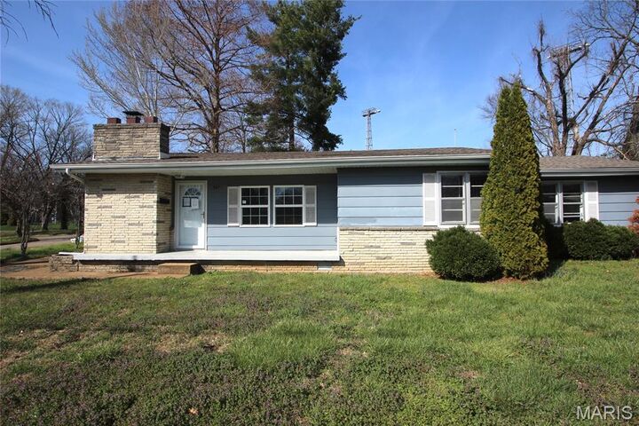 Property Photo: 527 Virginia Avenue MO 63640
