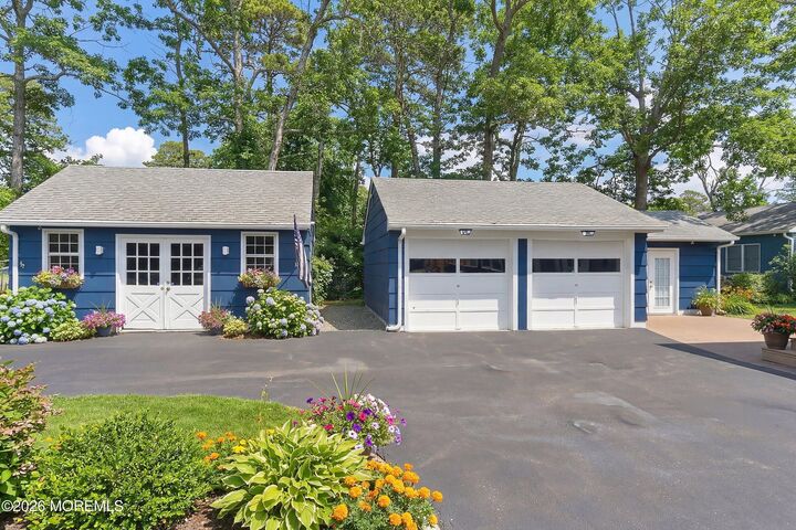 Property Photo:  240 Wainwright Street  NJ 08731 