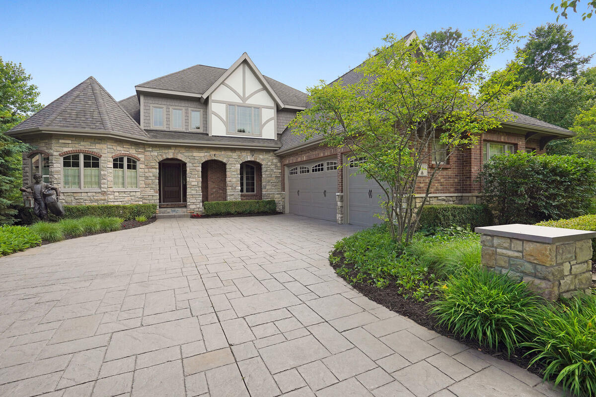 Property Photo: 11565 Wellington Court MI 49346