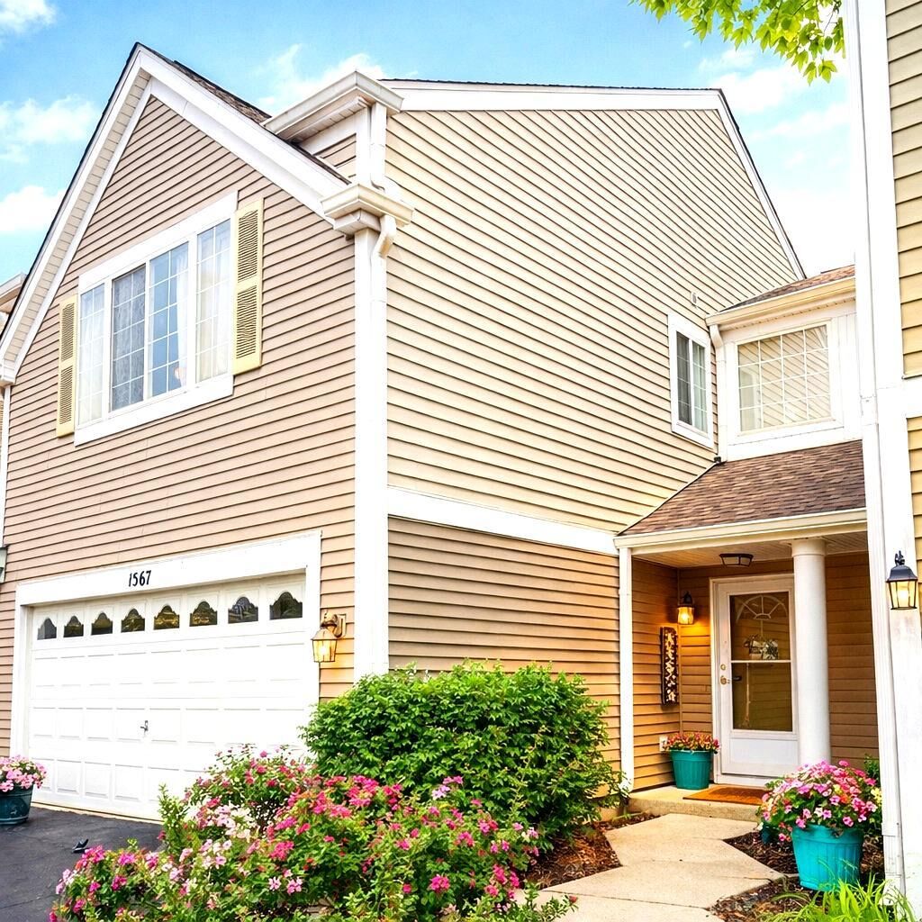 Property Photo:  1567 Spaulding Road -  IL 60103 