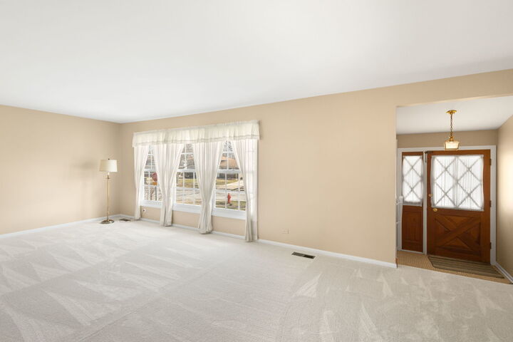 Property Photo:  306 N Pleasant Drive  IL 60425 