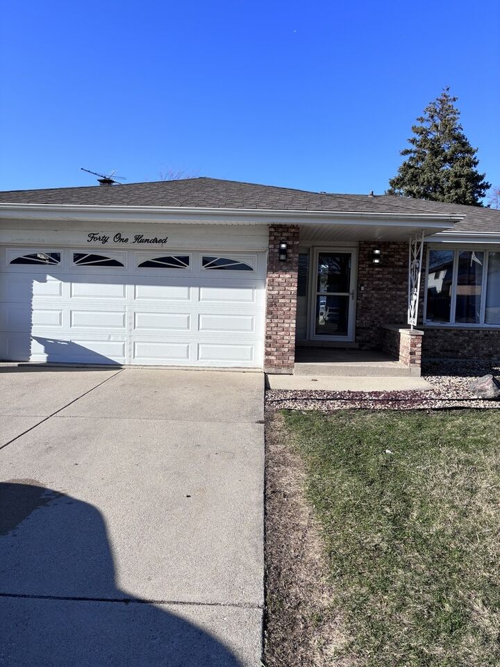 Property Photo:  4100 176th Place  IL 60478 