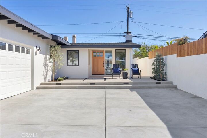 Property Photo:  900 Catalina Avenue  CA 90740 