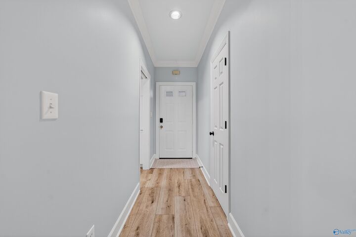 Property Photo:  4770 Whitesburg Drive SE 300  AL 35802 