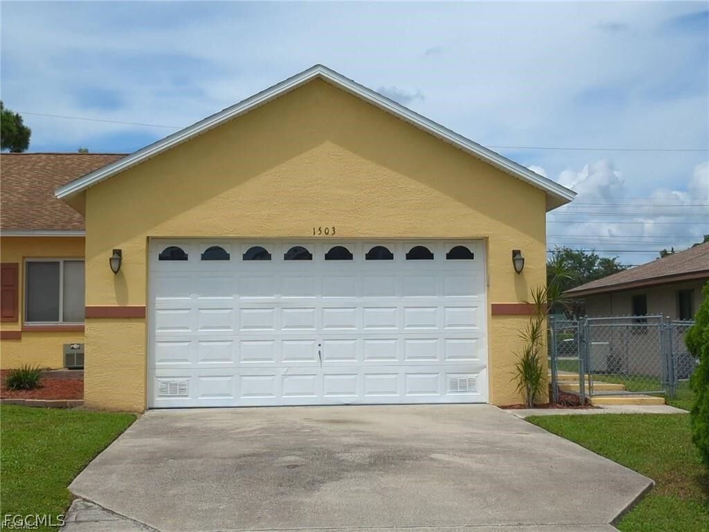 Property Photo:  1503 SW 48th Terrace  FL 33914 