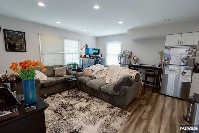 Property Photo:  295 Park Avenue Unit 1  NJ 07086 