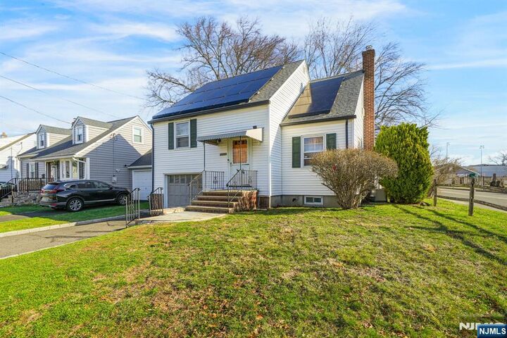 Property Photo:  2397 Seymour Avenue  NJ 07083 