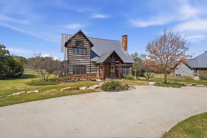 Property Photo: 1080 Cascade Lane TX 76449