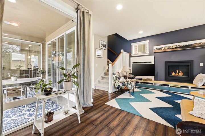 Property Photo:  3129 S Adams Street  WA 98108 