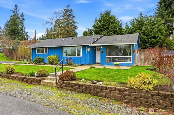 Property Photo:  23001  67th Place W  WA 98043 