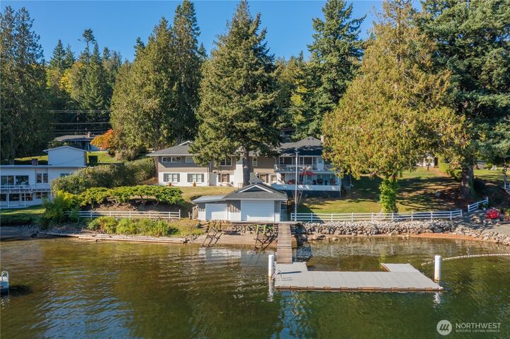 Property Photo: 1608 Euclid Avenue WA 98229