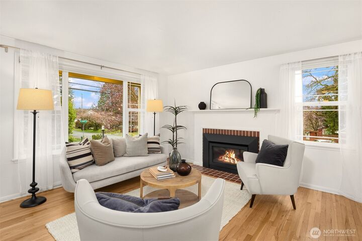 Property Photo: 1502 N 107th Street WA 98133