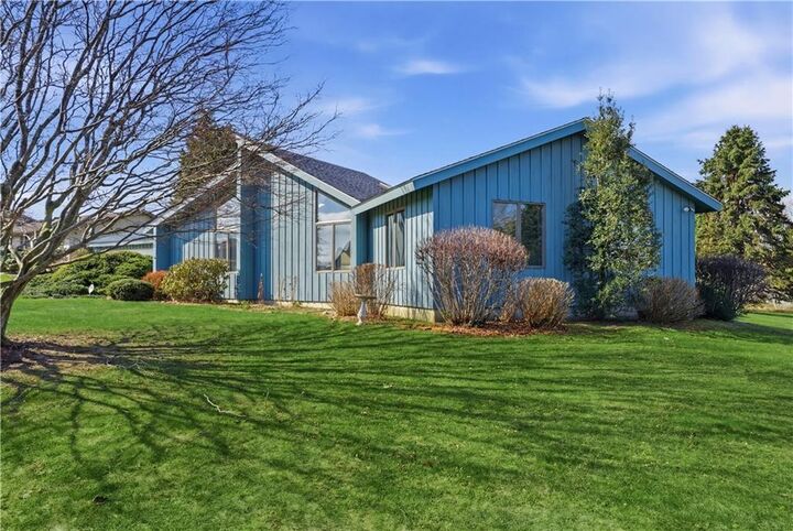 Property Photo:  39 Almy Knoll Terrace  RI 02871 