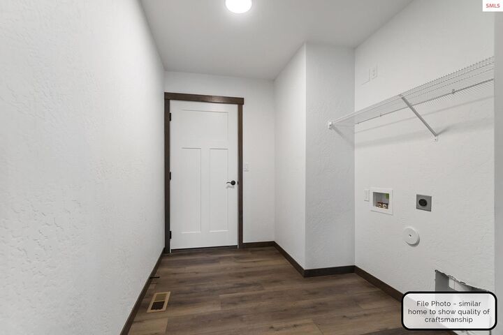 Property Photo: L 1 Blk 2 E Valley St S ID 83822