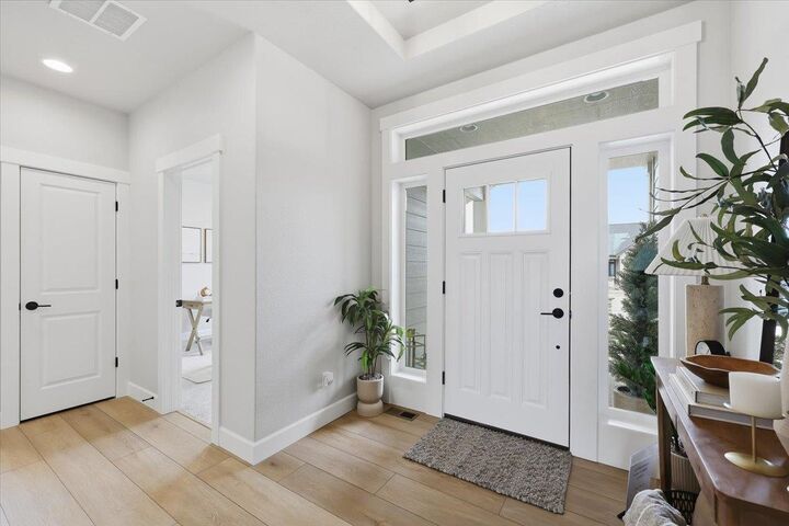 Property Photo: 1304 S Manifold Rd WA 99016