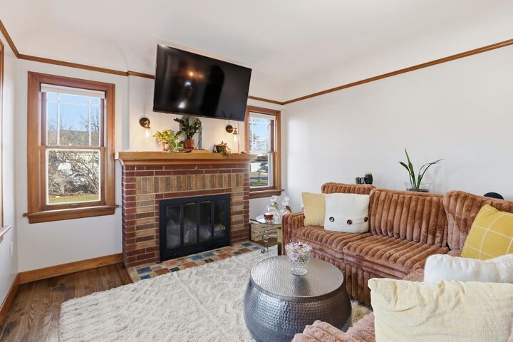 Property Photo:  5038 E Commerce Ave  WA 99212 