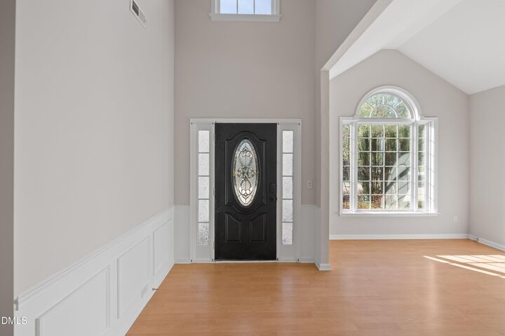 Property Photo: 5717 Keowee Way NC 27616