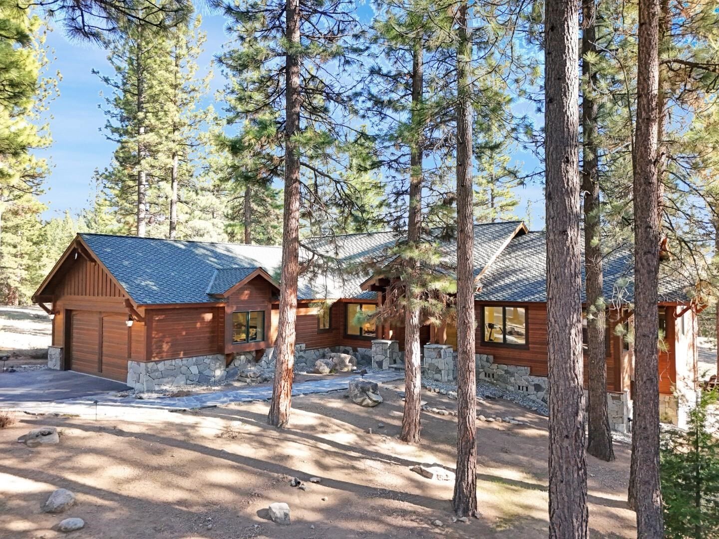 Property Photo: 462 Arrowleaf Road CA 96122