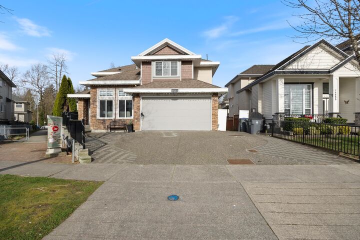 7801 146A Street — photo 1
