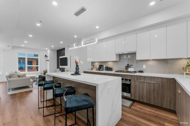 5858 132 Street 33 — photo 1