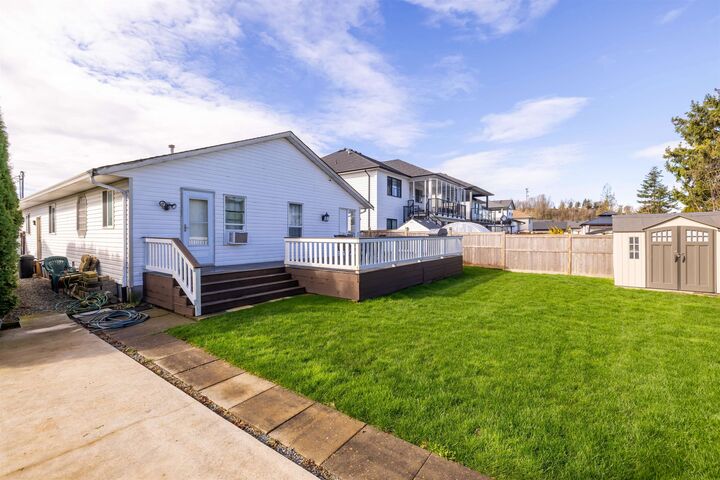 Property Photo: 34775 2nd Avenue BC V2S 8C1