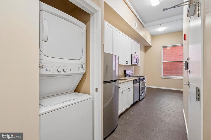 Property Photo: 1720 Sansom Street PA 19103