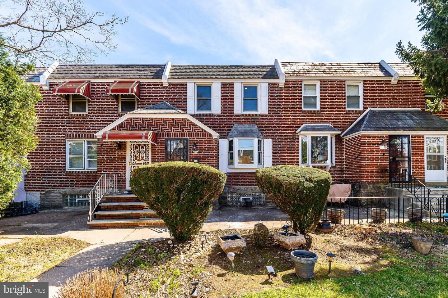 Property Photo:  1158 E Slocum Street  PA 19150 