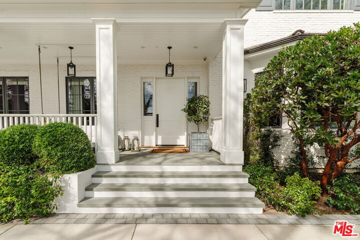 Property Photo:  957 Corsica Dr  CA 90272 