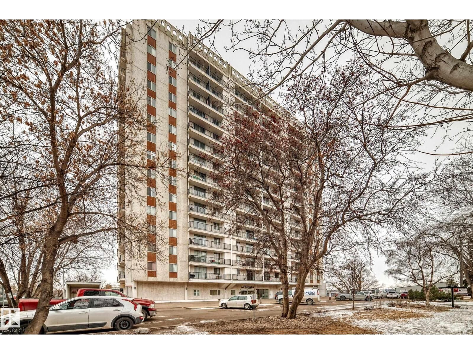 Property Photo:  #1404 11307 99 Av NW  AB T5K 0H2 