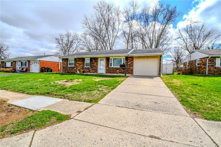 Property Photo:  2015 Pennsylvania Drive  OH 45385 